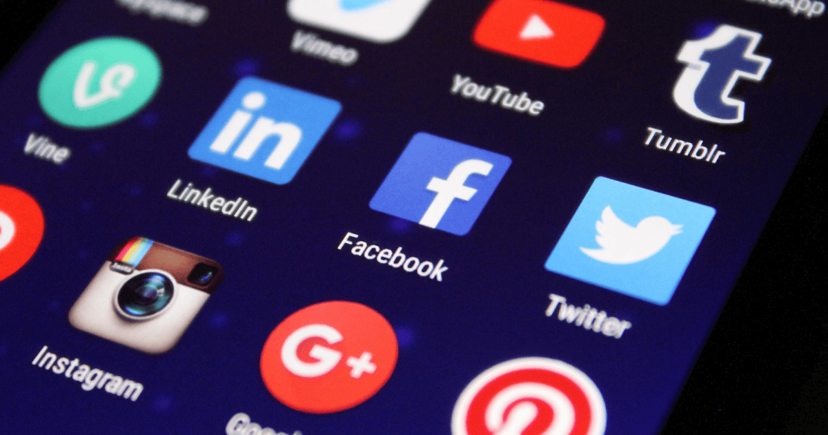 webonic.hu - Melyik éri meg jobban: a Facebook vagy egyéb platformok?